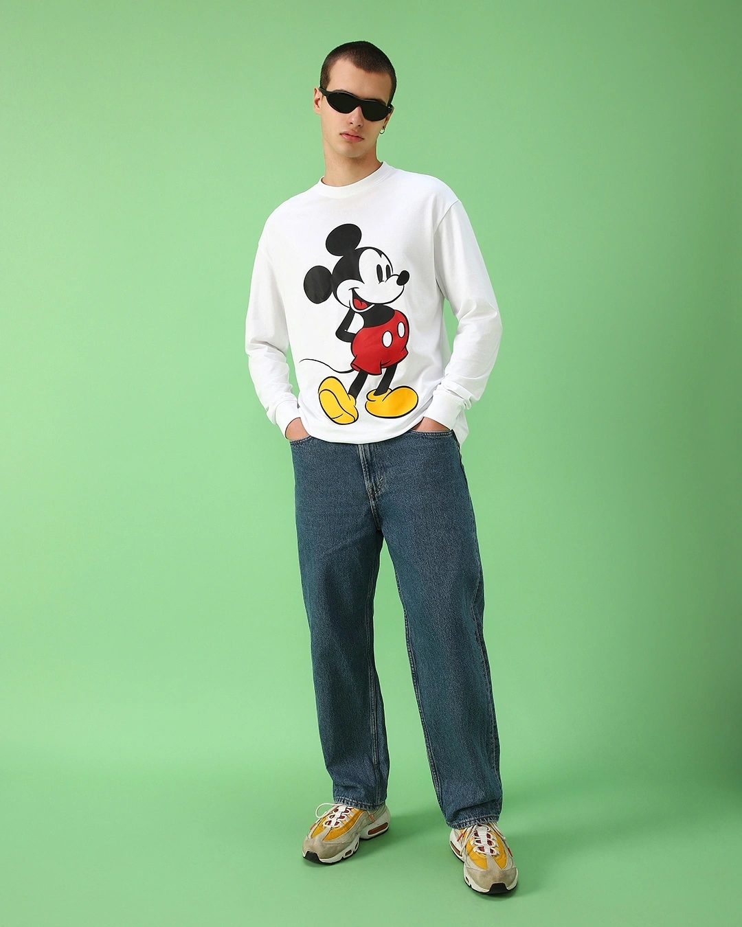 men-s-white-classic-mickey-f-b-graphic-printed-oversized-t-shirt-591190-1685027796-5.webp